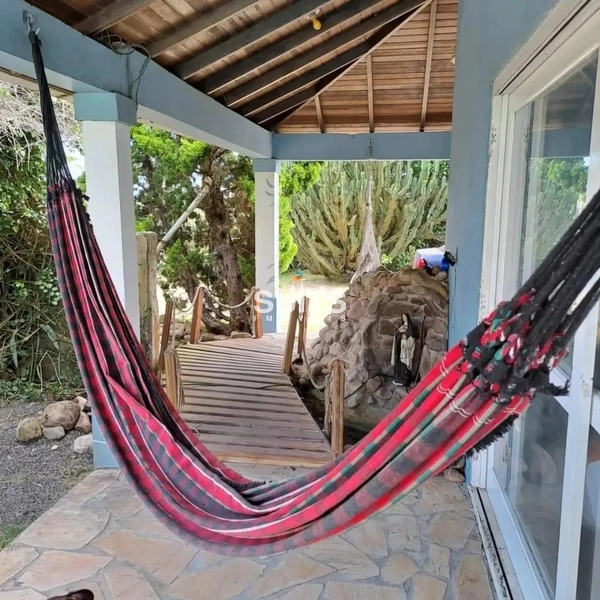 Casa constituída sobre 4 lotes, a poucos metros do mar!: 8ª foto da galeria de imagens do imóvel