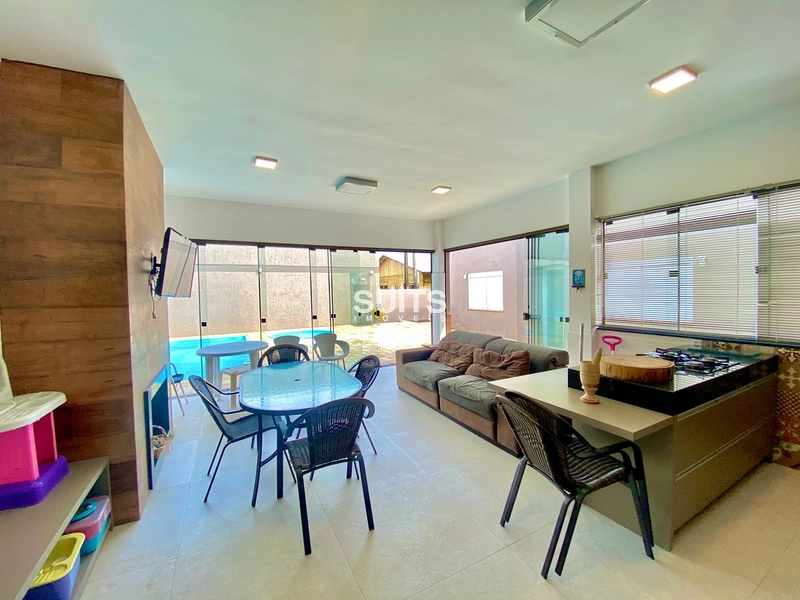 Excelente casa à venda no centro de Xangri-lá: 9ª foto da galeria de imagens do imóvel