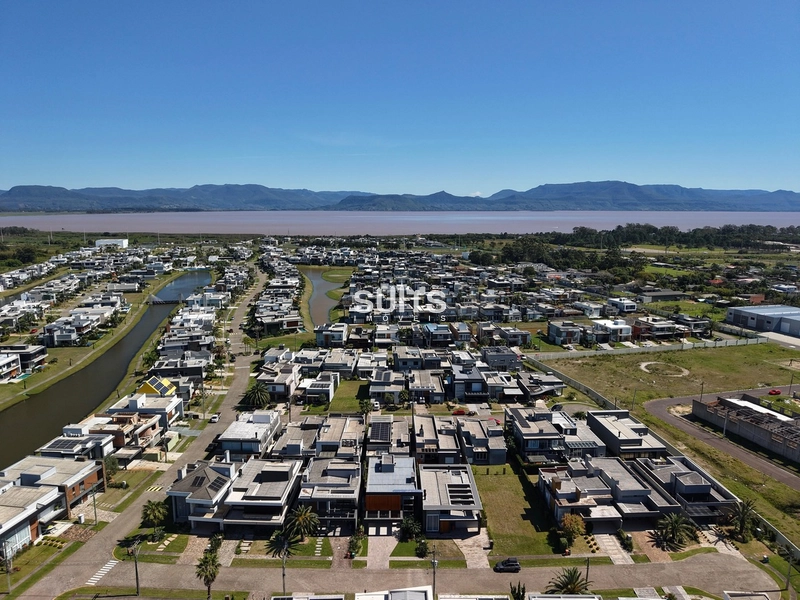 Excelente sobrado à venda no condomínio Capão Ilhas: 1ª foto da galeria de imagens do imóvel