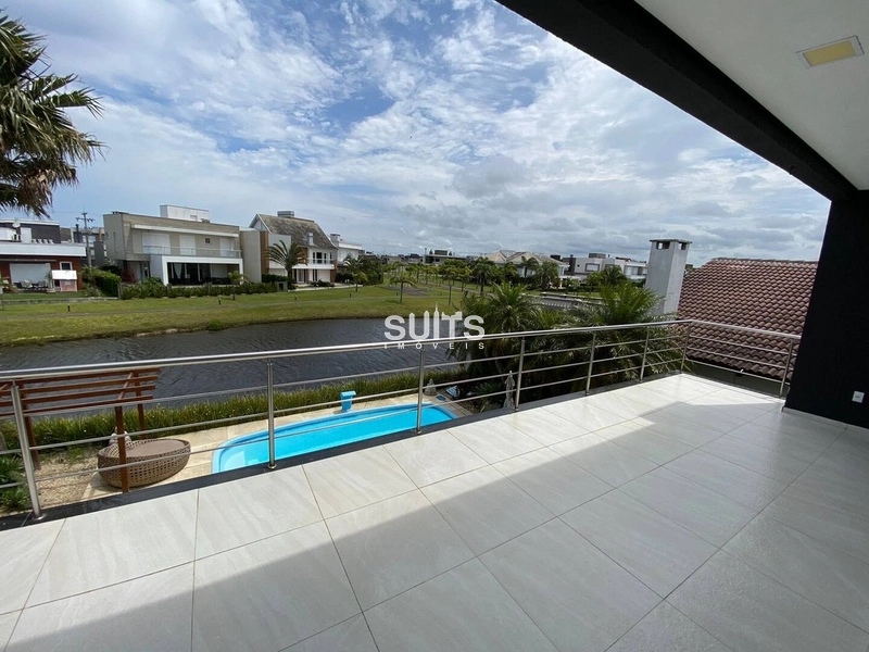 Lindo sobrado beira lago no condomínio Sea Coast: 15ª foto da galeria de imagens do imóvel