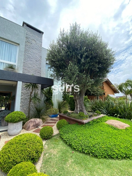 Lindo sobrado beira lago no condomínio Sea Coast: 2ª foto da galeria de imagens do imóvel