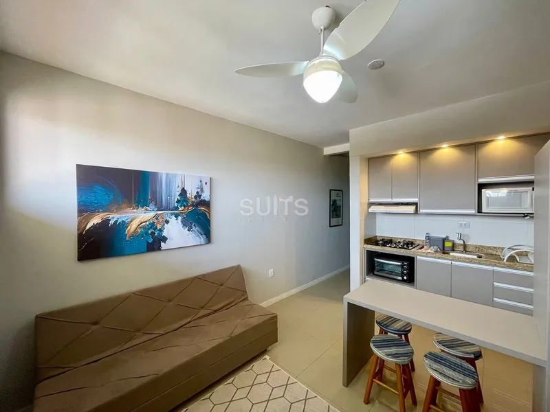 Apartamento em frente ao Roubadinhas com vista para a praça: 1ª foto da galeria de imagens do imóvel