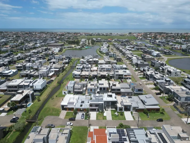 Belíssimo sobrado à venda no condomínio Blue: 4ª foto da galeria de imagens do imóvel