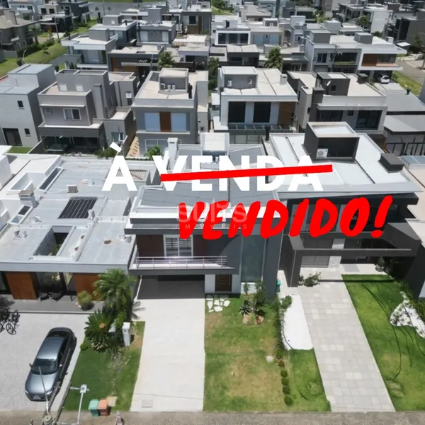 Belíssimo sobrado à venda no condomínio Blue: 1ª foto da galeria de imagens do imóvel