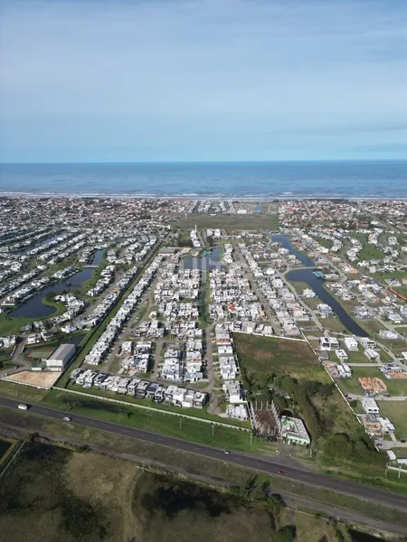 Belíssimo sobrado à venda no condomínio Blue: 8ª foto da galeria de imagens do imóvel