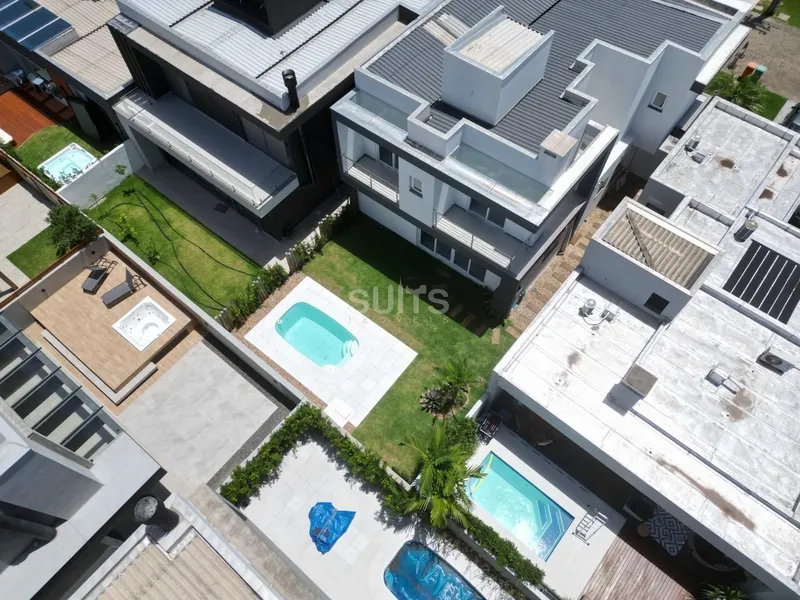 Belíssimo sobrado à venda no condomínio Blue: 3ª foto da galeria de imagens do imóvel