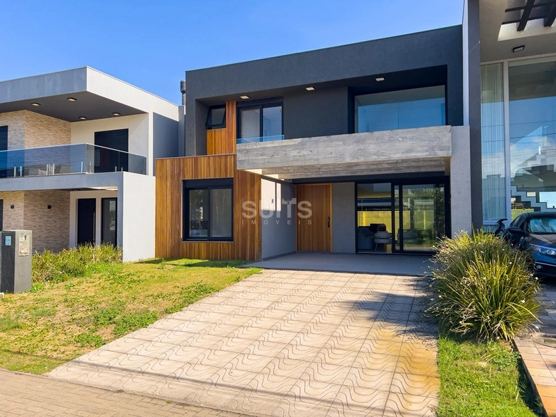 Excelente sobrado no condomínio Blue em Xangri-Lá: 2ª foto da galeria de imagens do imóvel