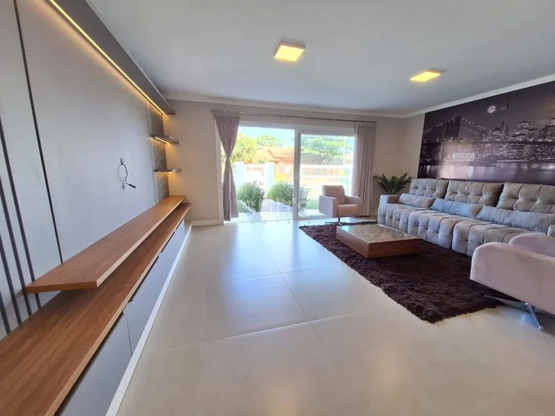 Excelente casa à venda em Atlântida : 2ª foto da galeria de imagens do imóvel