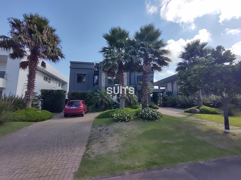 Excelente sobrado beira lago no condomínio Villaggio Atlântida: 1ª foto da galeria de imagens do imóvel