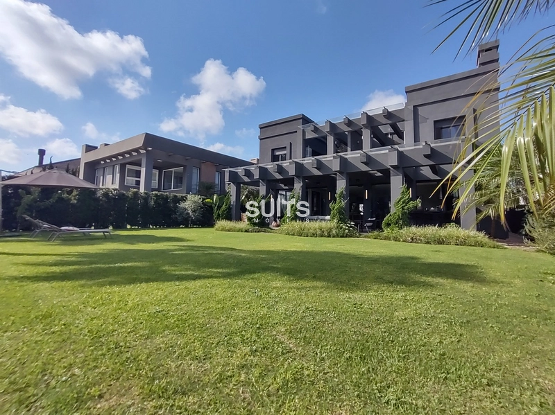 Excelente sobrado beira lago no condomínio Villaggio Atlântida: 24ª foto da galeria de imagens do imóvel