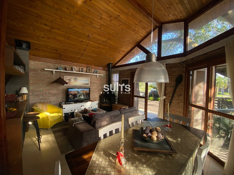 Casa de esquina com 2 terrenos em Noiva do Mar: 14ª foto da galeria de imagens do imóvel