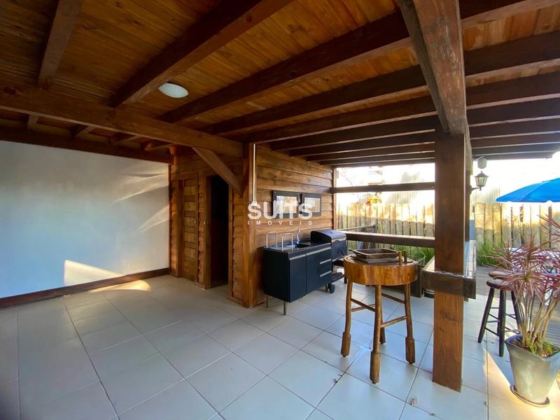 Casa de esquina com 2 terrenos em Noiva do Mar: 24ª foto da galeria de imagens do imóvel