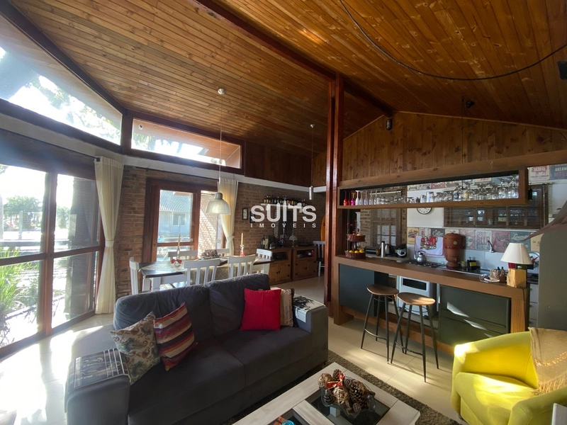 Casa de esquina com 2 terrenos em Noiva do Mar: 8ª foto da galeria de imagens do imóvel