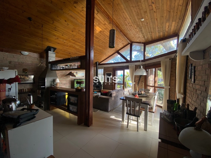 Casa de esquina com 2 terrenos em Noiva do Mar: 15ª foto da galeria de imagens do imóvel