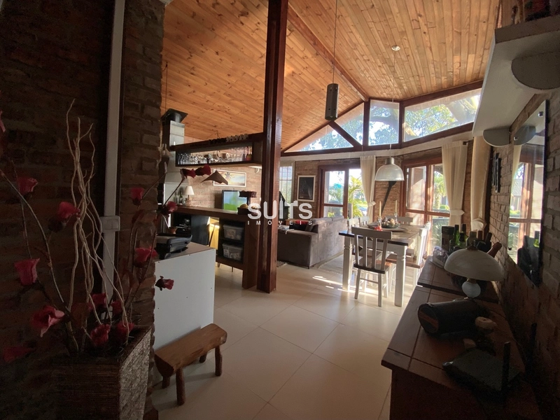 Casa de esquina com 2 terrenos em Noiva do Mar: 21ª foto da galeria de imagens do imóvel