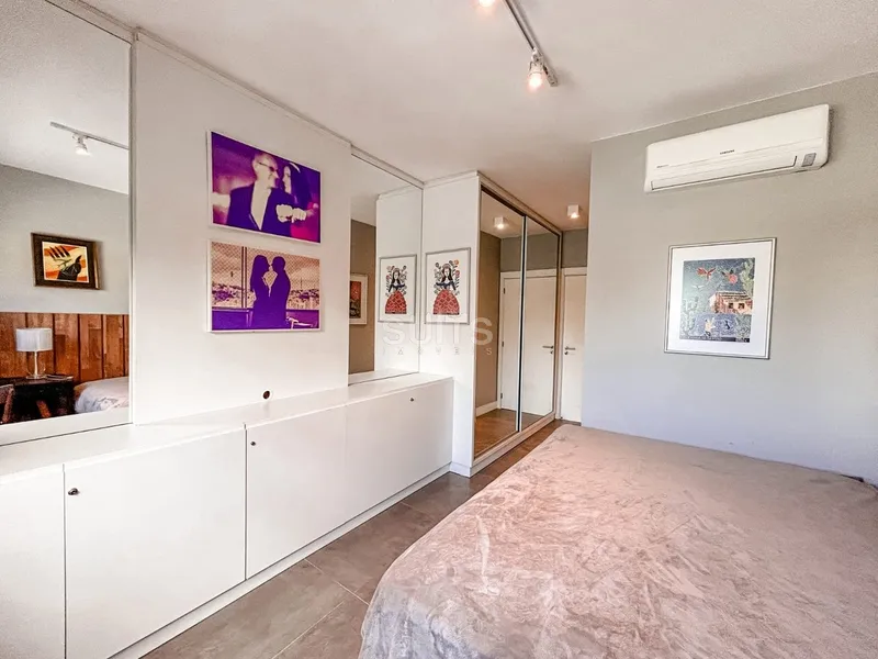 Lindo giardino beira lago no condomínio Rossi em Atlântida: 18ª foto da galeria de imagens do imóvel