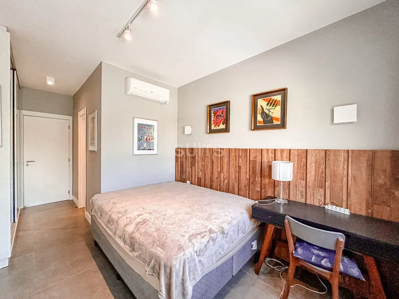 Lindo giardino beira lago no condomínio Rossi em Atlântida: 20ª foto da galeria de imagens do imóvel