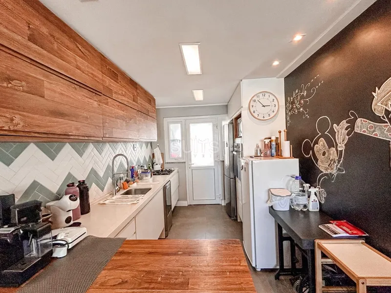 Lindo giardino beira lago no condomínio Rossi em Atlântida: 12ª foto da galeria de imagens do imóvel