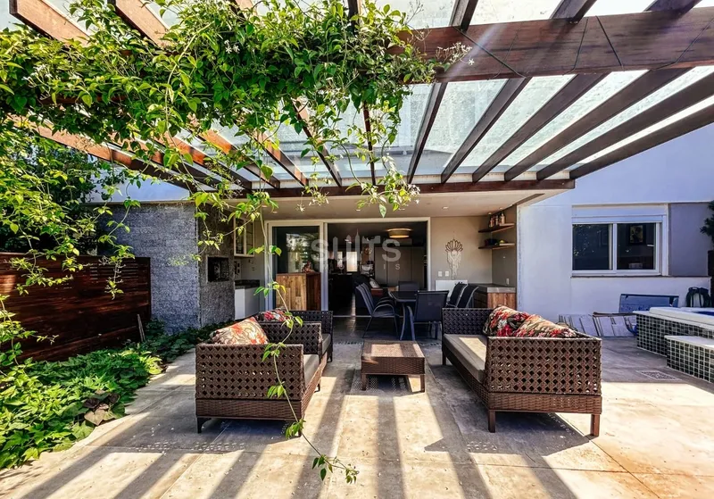 Lindo giardino beira lago no condomínio Rossi em Atlântida: 41ª foto da galeria de imagens do imóvel