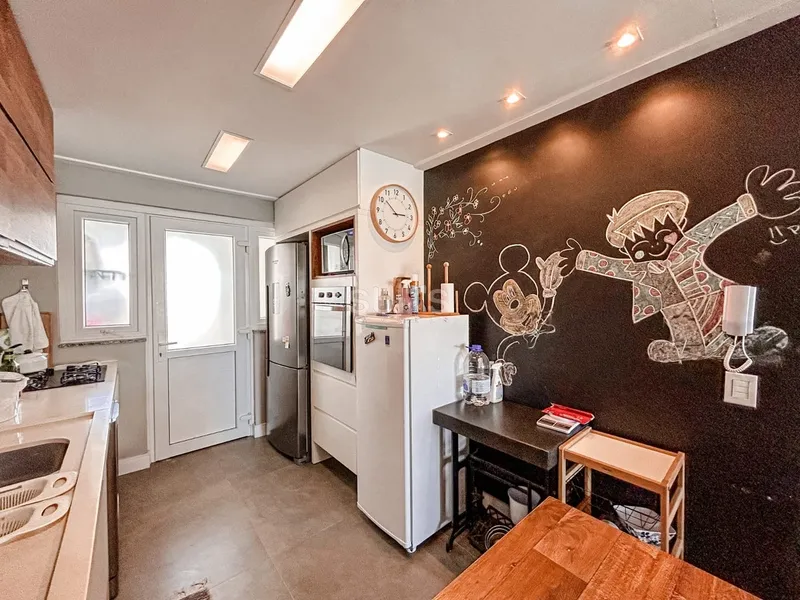 Lindo giardino beira lago no condomínio Rossi em Atlântida: 8ª foto da galeria de imagens do imóvel