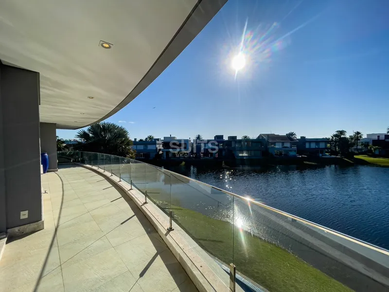 Excelente mansão à venda no condomínio Enseada: 42ª foto da galeria de imagens do imóvel