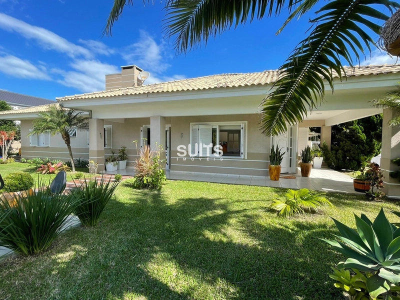 Excelente casa à venda em Atlântida: 3ª foto da galeria de imagens do imóvel