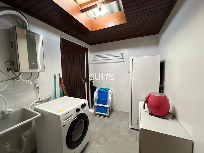 Excelente casa à venda no Carmel : 19ª foto da galeria de imagens do imóvel