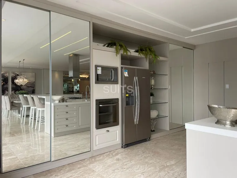 Sobrado com muita sofisticação na beira do lago no cond. Enseada: 13ª foto da galeria de imagens do imóvel