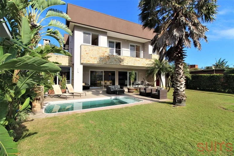 Belíssimo sobrado com vista para o mar na Praia de Atlântida: 1ª foto da galeria de imagens do imóvel