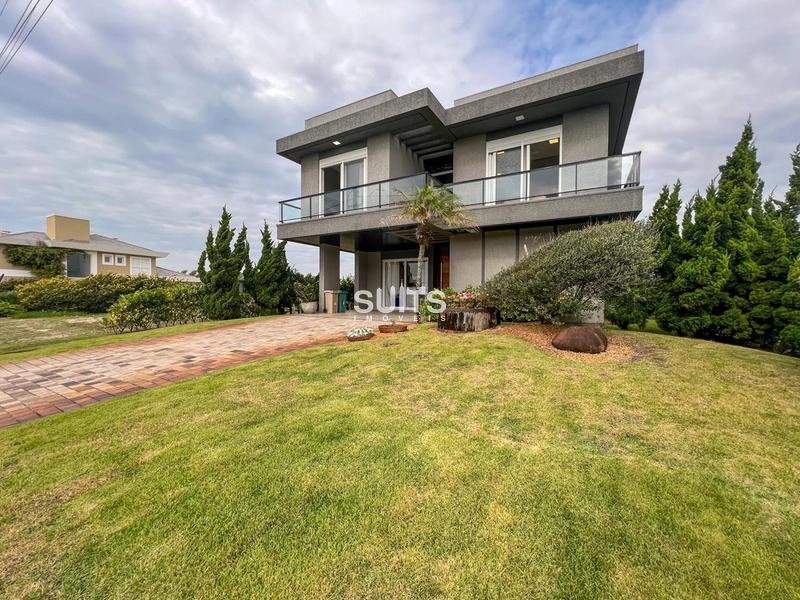 Excelente sobrado à venda no condomínio Costa Serena: 3ª foto da galeria de imagens do imóvel