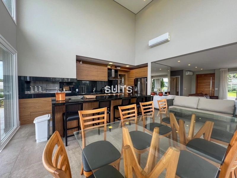 Excelente sobrado à venda no condomínio Costa Serena: 11ª foto da galeria de imagens do imóvel