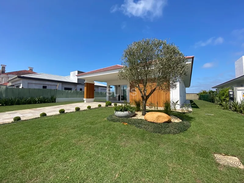 Belíssima casa à venda no condomínio Green Village: 3ª foto da galeria de imagens do imóvel