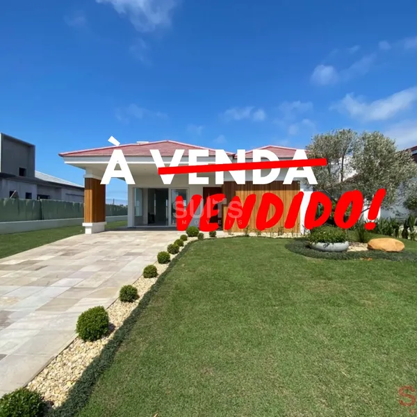 Belíssima casa à venda no condomínio Green Village: 1ª foto da galeria de imagens do imóvel