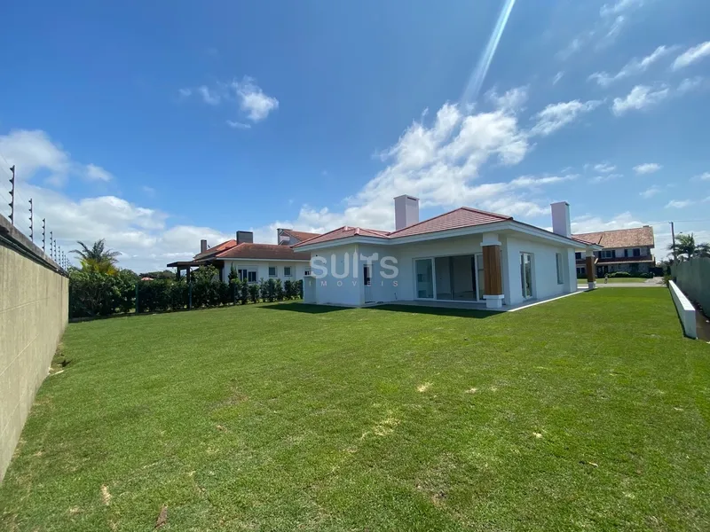 Belíssima casa à venda no condomínio Green Village: 5ª foto da galeria de imagens do imóvel