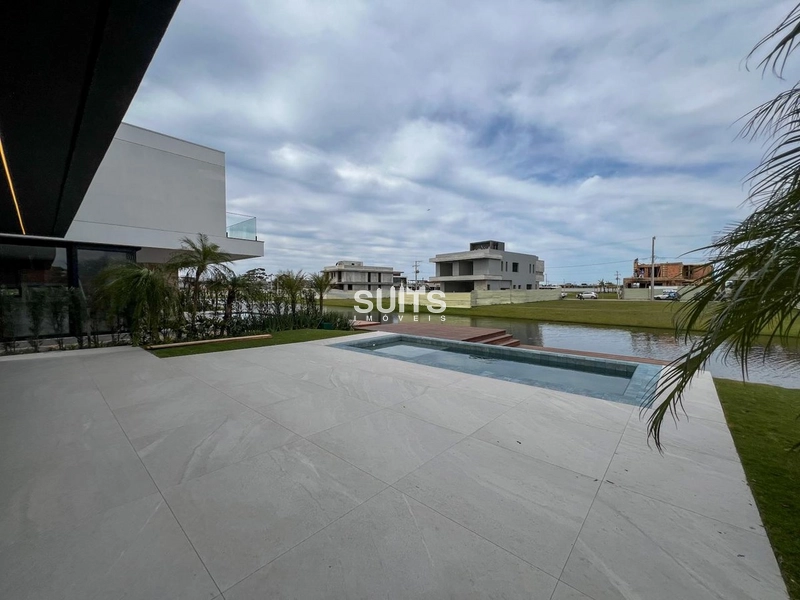 Lindo sobrado beira lago à venda no condomínio Amare em Xangri-lá: 40ª foto da galeria de imagens do imóvel