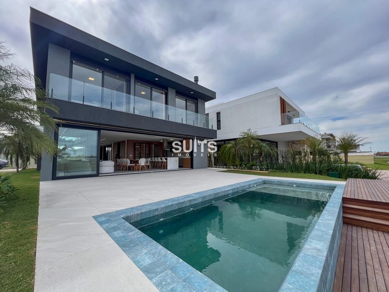 Lindo sobrado beira lago à venda no condomínio Amare em Xangri-lá: 37ª foto da galeria de imagens do imóvel