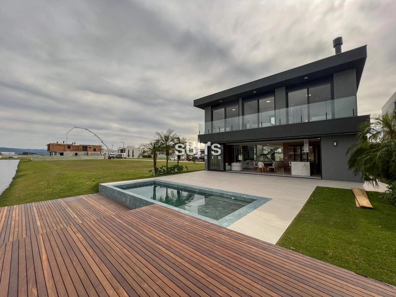 Lindo sobrado beira lago à venda no condomínio Amare em Xangri-lá: 38ª foto da galeria de imagens do imóvel