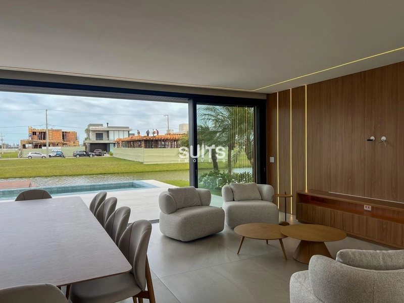 Lindo sobrado beira lago à venda no condomínio Amare em Xangri-lá: 8ª foto da galeria de imagens do imóvel