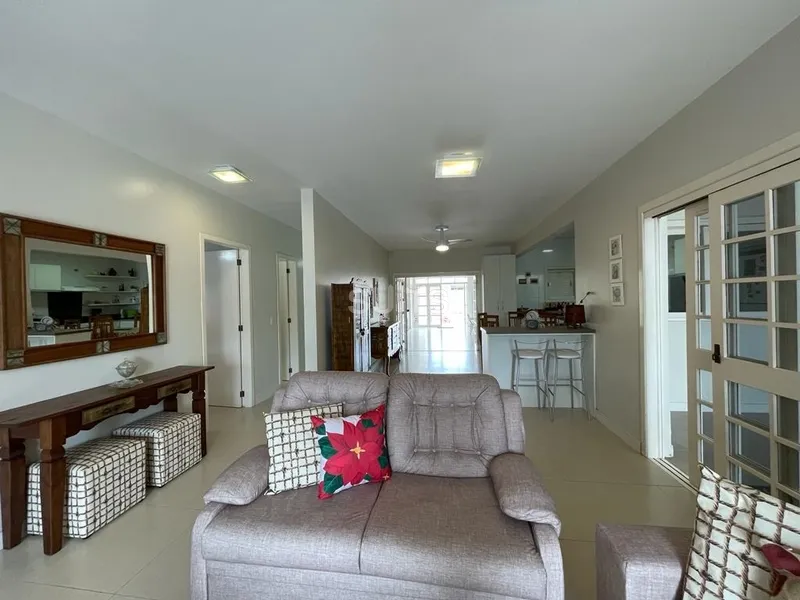 Excelente Casa Térrea no Centro de Xangri-Lá: 5ª foto da galeria de imagens do imóvel