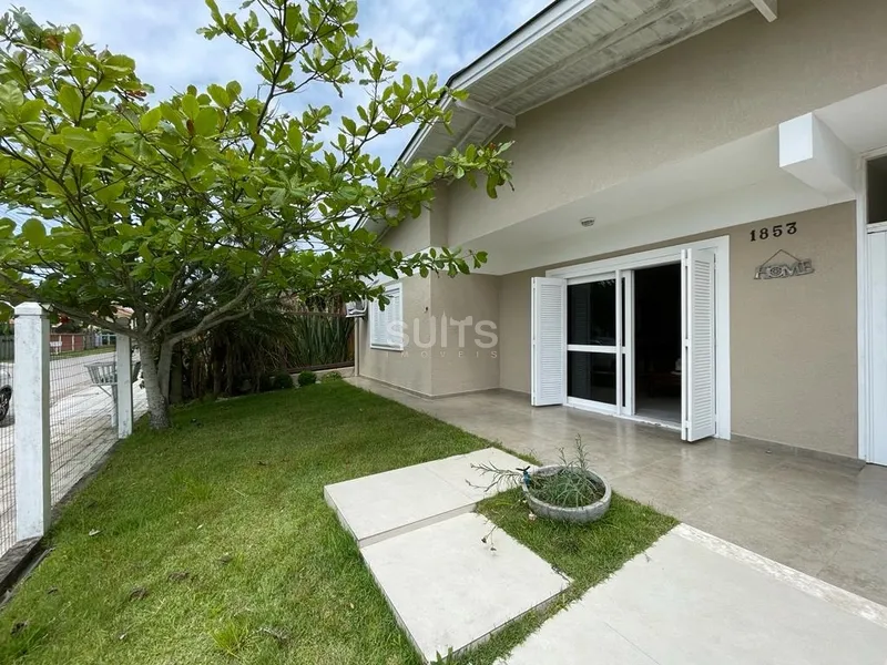 Excelente Casa Térrea no Centro de Xangri-Lá: 1ª foto da galeria de imagens do imóvel