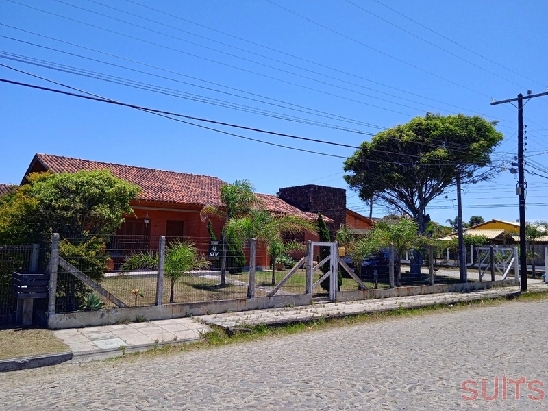 Ótima casa de esquina à venda na praia de Atlântida em Xangri-Lá: 2ª foto da galeria de imagens do imóvel