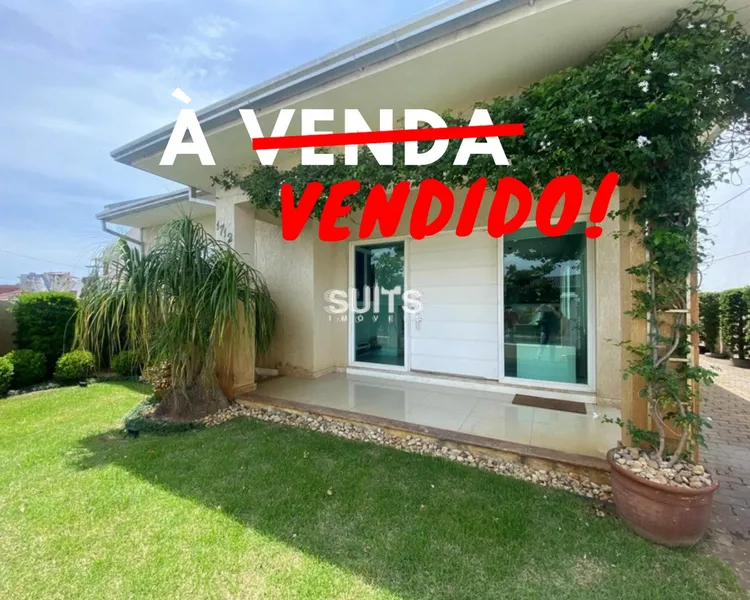 Excelente casa à venda no centro de Xangri-Lá: 1ª foto da galeria de imagens do imóvel