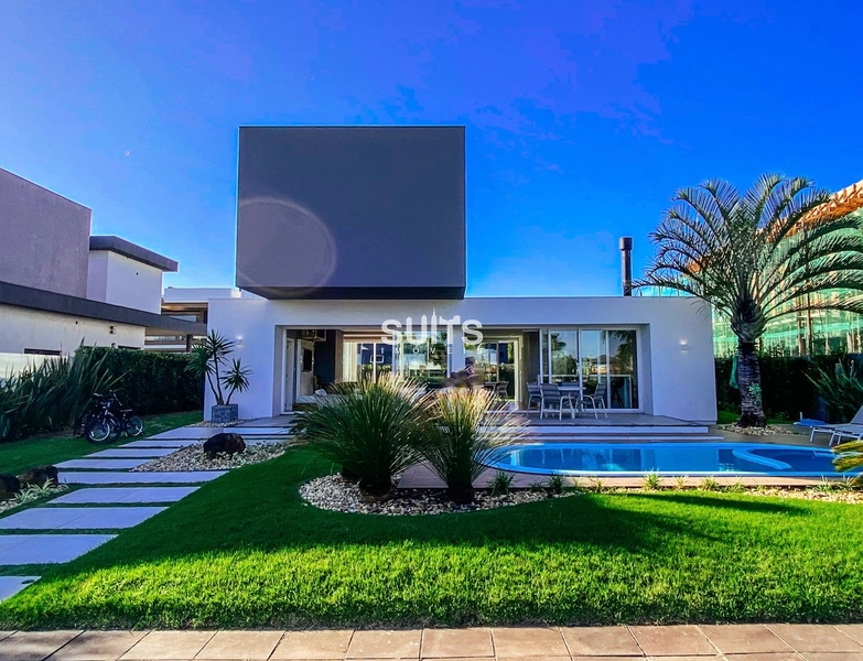 Excelente sobrado com ótima localização no condomínio Quintas do Lago: 1ª foto da galeria de imagens do imóvel