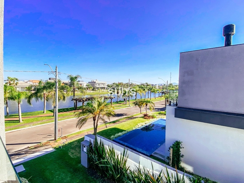 Excelente sobrado com ótima localização no condomínio Quintas do Lago: 4ª foto da galeria de imagens do imóvel