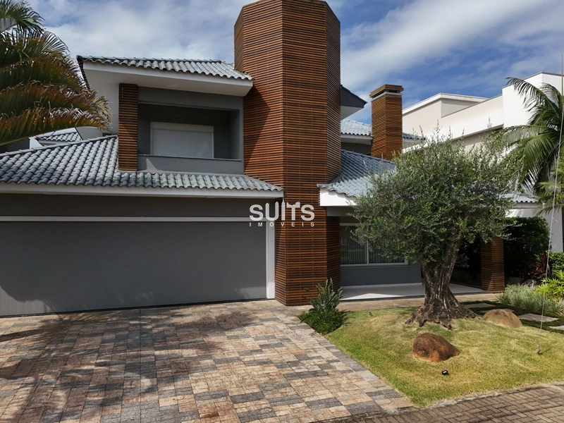 Incrível sobrado com fundos para a lagoa no cond. Velas da Marina: 1ª foto da galeria de imagens do imóvel