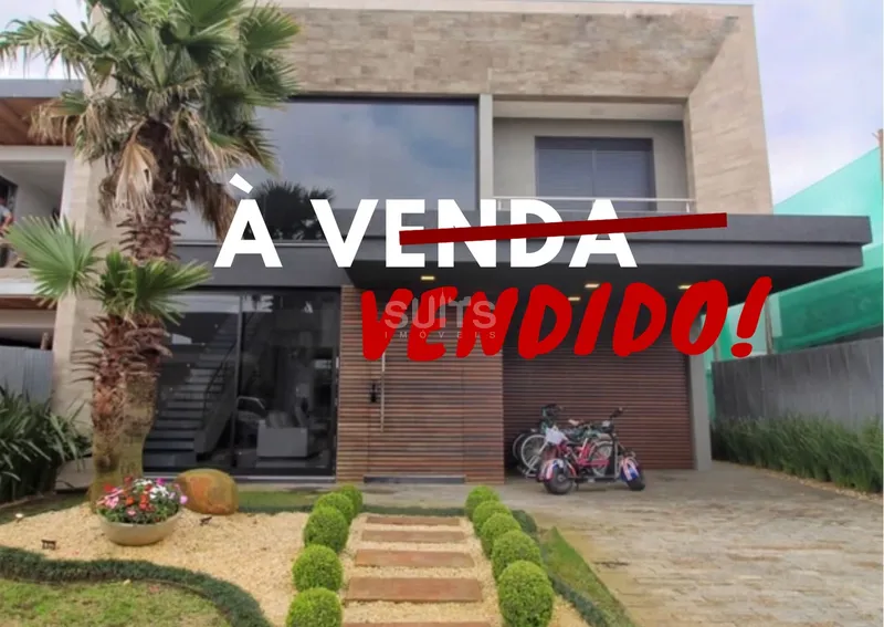 Lindo sobrado beira lago no condomínio Blue: 1ª foto da galeria de imagens do imóvel