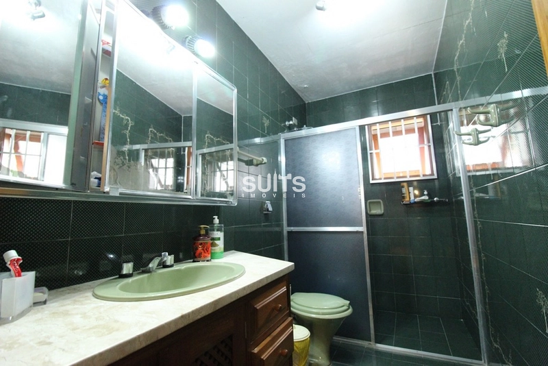 Ótimo sobrado com 02 terrenos no centro de Xangri-Lá: 16ª foto da galeria de imagens do imóvel