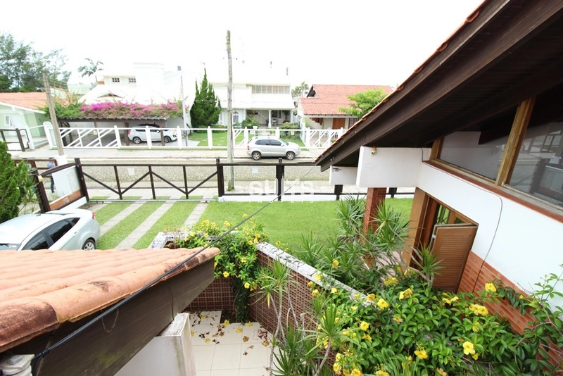 Ótimo sobrado com 02 terrenos no centro de Xangri-Lá: 22ª foto da galeria de imagens do imóvel