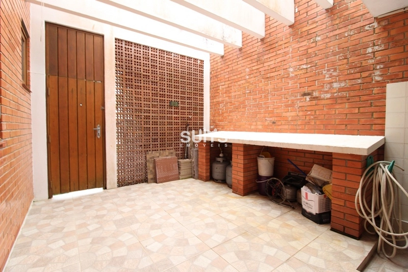 Ótimo sobrado com 02 terrenos no centro de Xangri-Lá: 25ª foto da galeria de imagens do imóvel