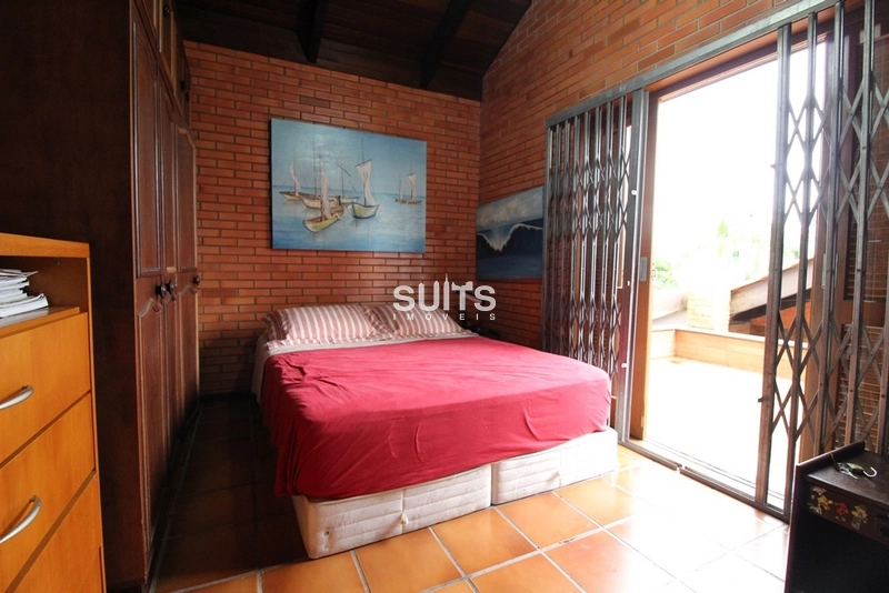 Ótimo sobrado com 02 terrenos no centro de Xangri-Lá: 17ª foto da galeria de imagens do imóvel